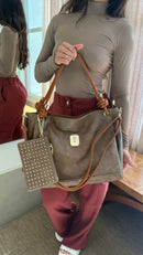 Bolsa Schultz Acabamento Importado