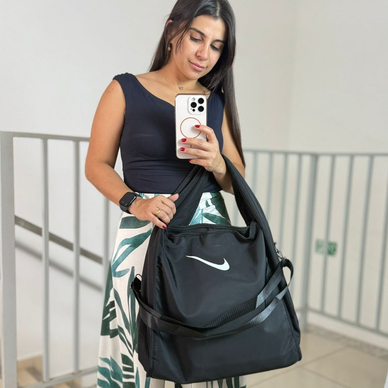 Sacola Nike Premium – Academia & Viagem