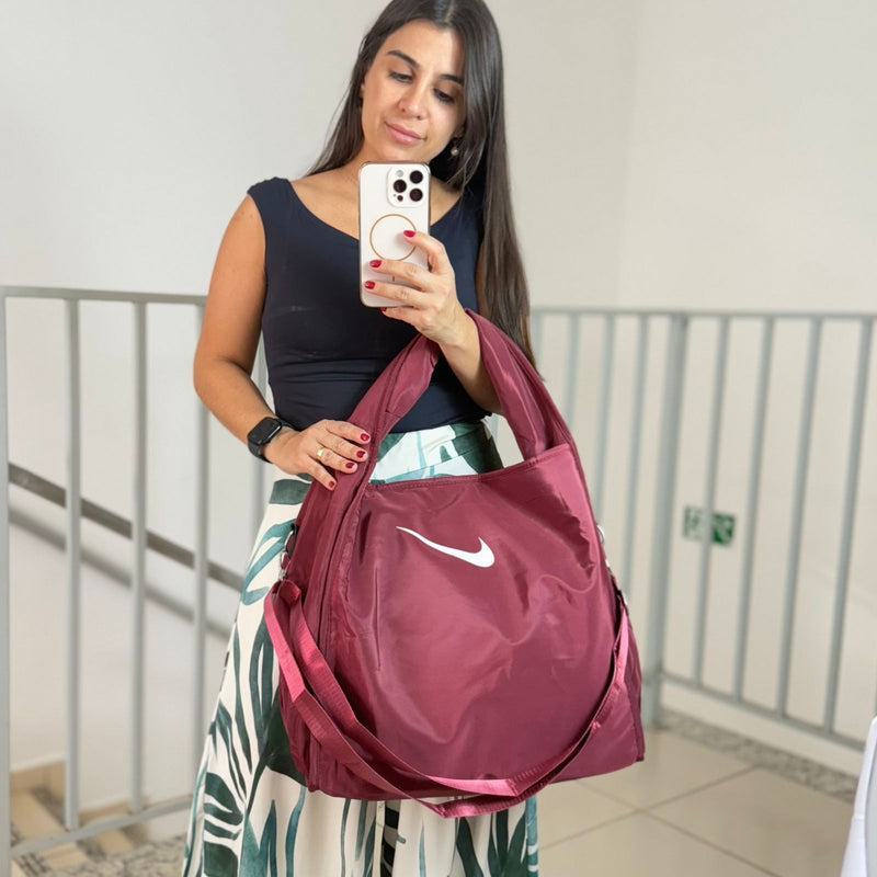 Sacola Nike Premium – Academia & Viagem