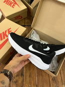 Tênis Nike Esportivo
