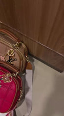 Bolsa LV Acabamento Importado